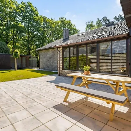 Huswell - Holiday Home In The Greenery Of Limburg Aan de Wolfsberg Exterior photo