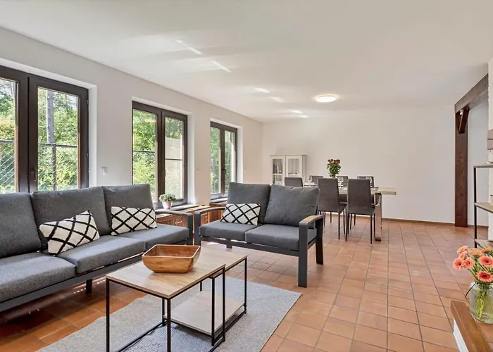 Huswell - Holiday Home In The Greenery Of Limburg